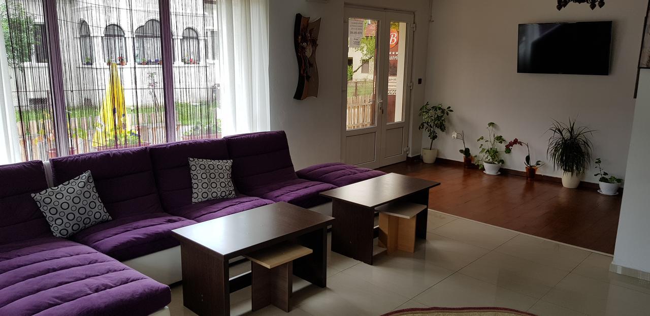 Pensiunea Casa Beatrice Bran Bran  Exteriör bild